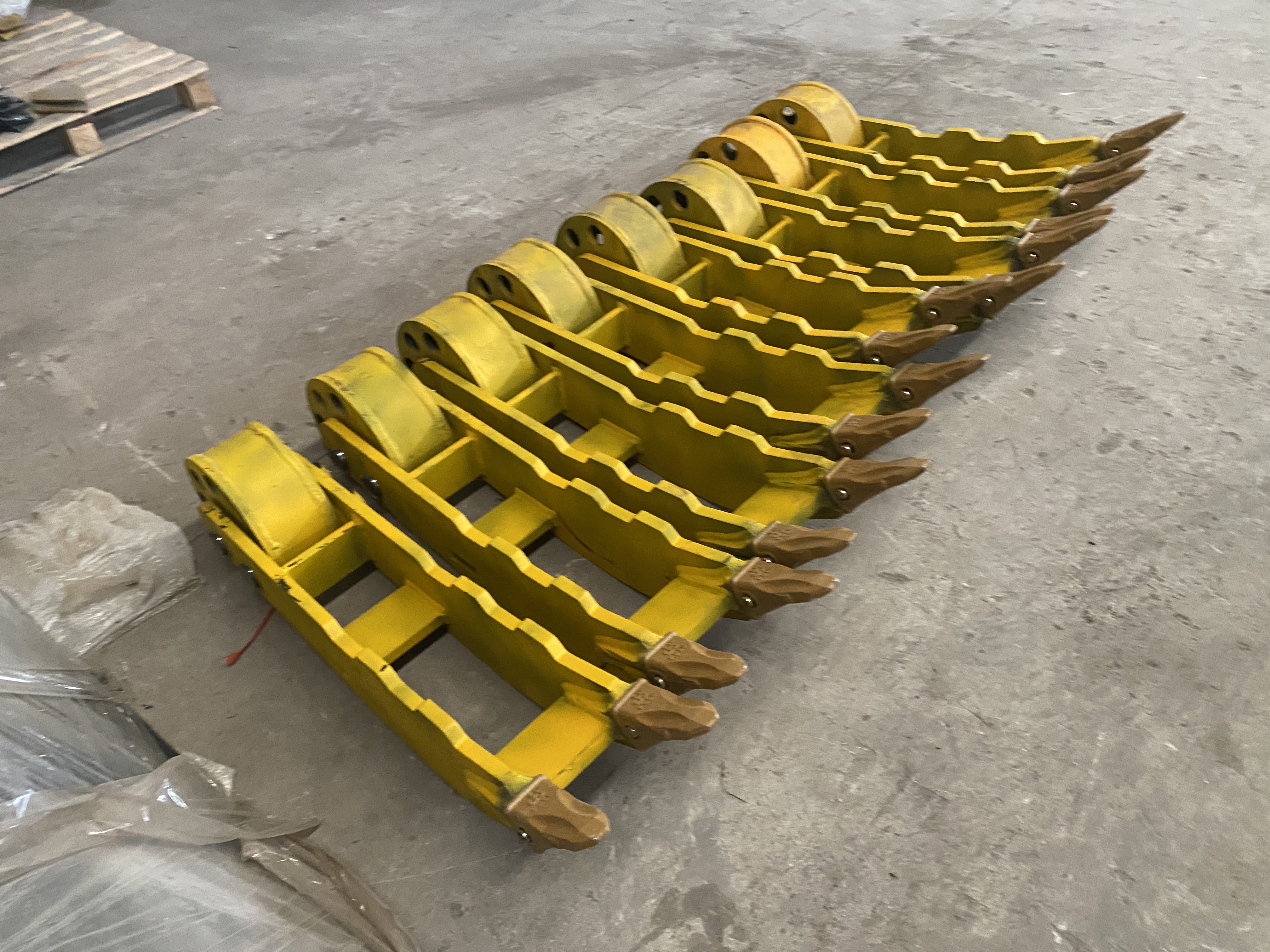 挖掘機(jī)固定拇指夾