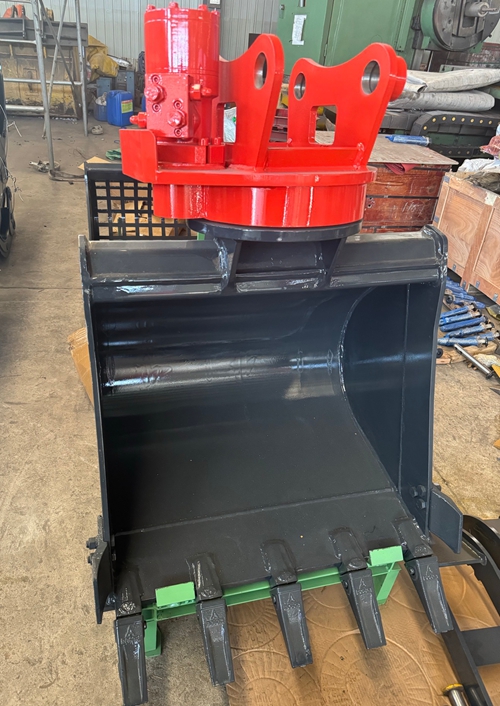 挖掘機旋轉(zhuǎn)挖斗